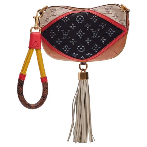 louis vuitton nightbird pochette|LOUIS VUITTON Monogram Nightbird Pochette Black.